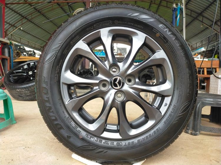 อื่นๆ 15" อื่นๆ แม็กมาสด้า ขอบ15 สีเดิม พร้อมยางดันลอป 185 65 15 ปี23 ใส่ mazda 2 sky