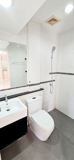 ขายบ้านด่วน ทาวโฮม 3 ชั้น ถนนเฉลิมพระเกียรติร.9 ซอย 8  ใกล้สถานีรถไฟฟ้าสายสีเหลือง ปรับปรุงใหม่ทั้งหลัง  รูปที่ 4