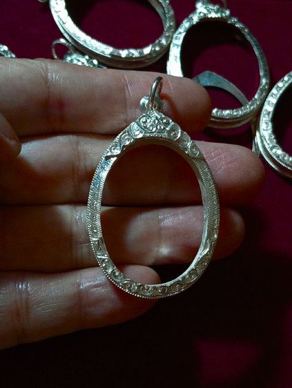 กรอบพระทรงไข่เนื้อเงินแท้แกะลายทั้งใบงานสั่งทำยังไม่เคยใช้งาน รูปที่ 5