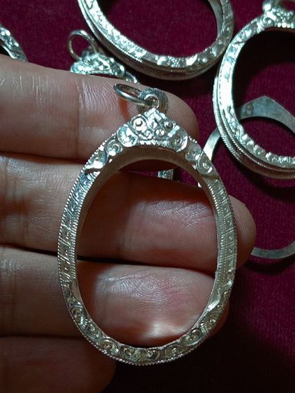 กรอบพระทรงไข่เนื้อเงินแท้แกะลายทั้งใบงานสั่งทำยังไม่เคยใช้งาน รูปที่ 11