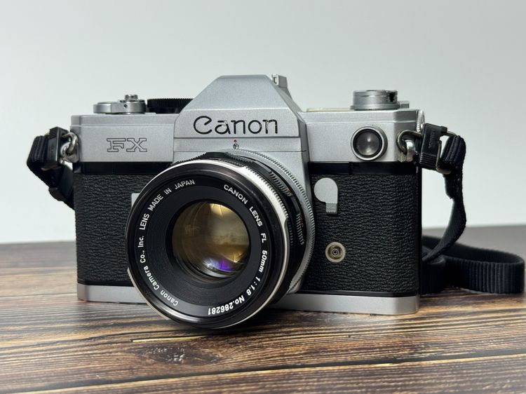 Canon FX กล้องฟิล์ม ( SLR ) พร้อมเลนส์ 50MM F1.8 สภาพสวย รูปที่ 2