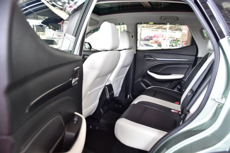 MG VS HEV 2023 1.5 X Utility-car ไฮบริด ไม่ติดแก๊ส เกียร์อัตโนมัติ เขียว รูปที่ 4
