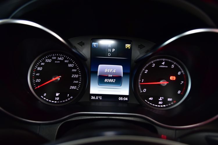 Mercedes-Benz GLC-Class 2020 GLC250 Utility-car เบนซิน ไม่ติดแก๊ส เกียร์อัตโนมัติ ดำ รูปที่ 3