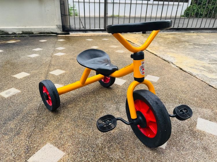 อื่นๆ ของเล่นเด็ก จักรยานเด็ก  สามล้อ  Winther Danish    Bornelund  made in Denmark  มือ2 สภาพสวยคะ