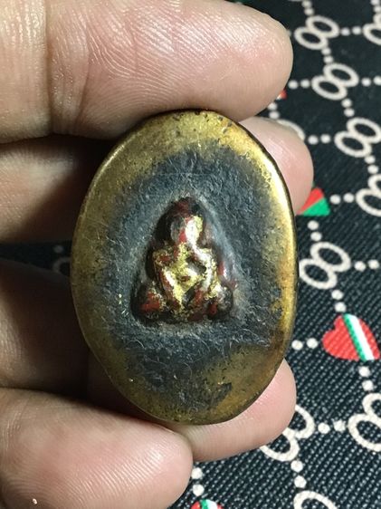 พระปิดตาหลังเบี้ย  