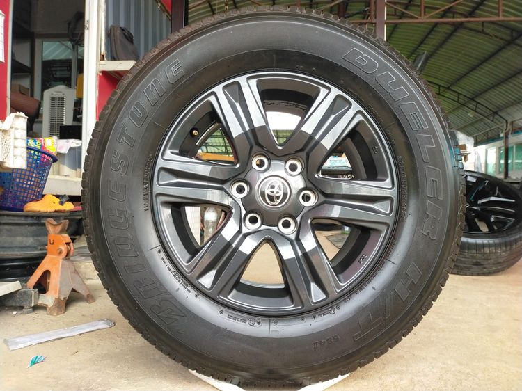แม็กโตโยต้า ขอบ17 สีเดิม พร้อมยางบริสโตน  265 65 17 ปี23 ยางสวยทุกเส้นใส่ revo vigo fortuner รูปที่ 4