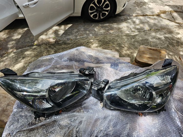 ขาย โคมไฟหน้า เดิมแท้  MAZDA 2 Skyactiv-G High Plus สภาพสวย รูปที่ 3