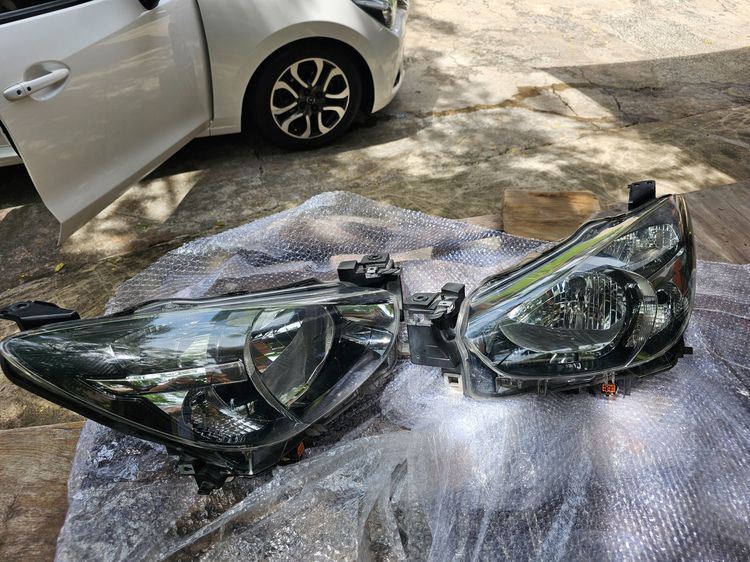 ขาย โคมไฟหน้า เดิมแท้  MAZDA 2 Skyactiv-G High Plus สภาพสวย รูปที่ 6