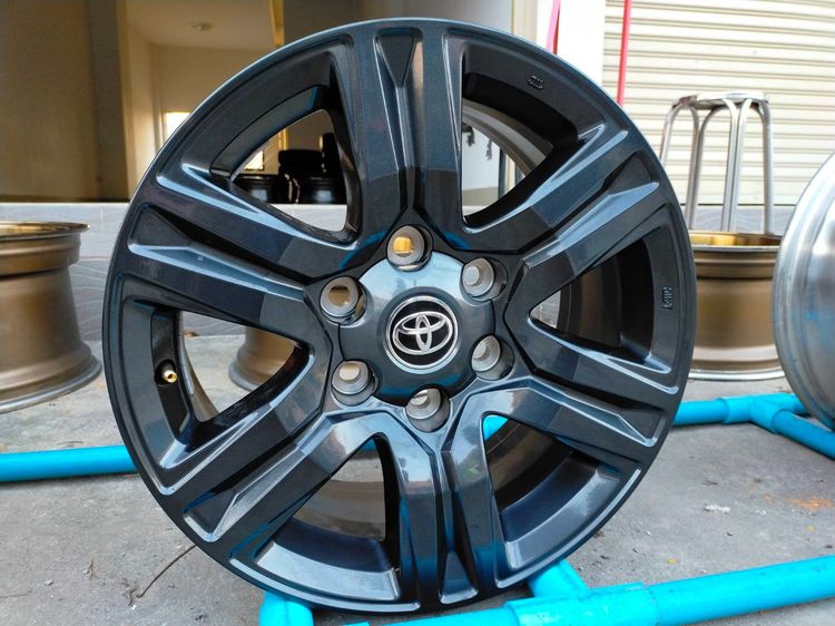 แม็กโตโยต้า สีเดิม ป้ายแดง ขอบ17 กว้าง7.5 et30 ใส่revo vigo รูปที่ 3