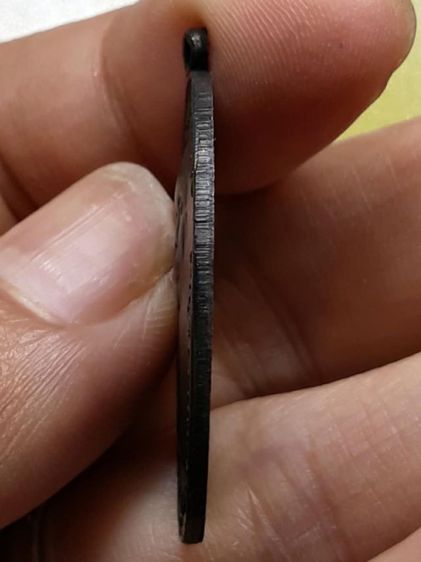 เหรียญหลวงพ่อคูณ ปี2512 รุ่นแรก ทองแดงรมดำ มีจาร รูปที่ 3