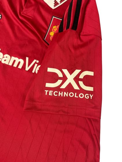 เสื้อบอลของแท้ Man United Size M ข้างหลังเบอร์ 6 Martinez รูปที่ 2