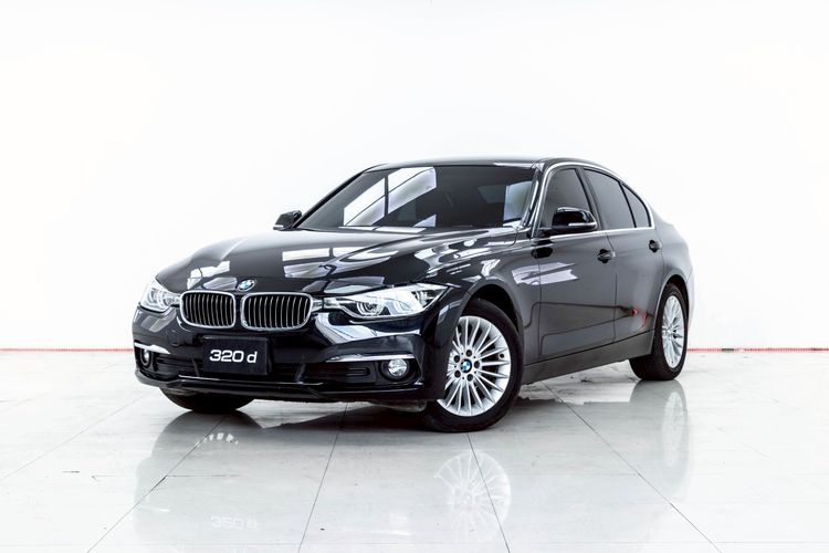 รถ BMW Series 3 320d สี ดำ