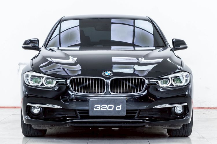 BMW Series 3 2017 320d Sedan ดีเซล ไม่ติดแก๊ส เกียร์อัตโนมัติ ดำ รูปที่ 4