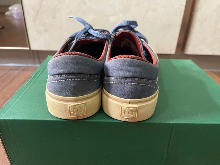 รองเท้า DC แท้ สภาพดี รูปที่ 3