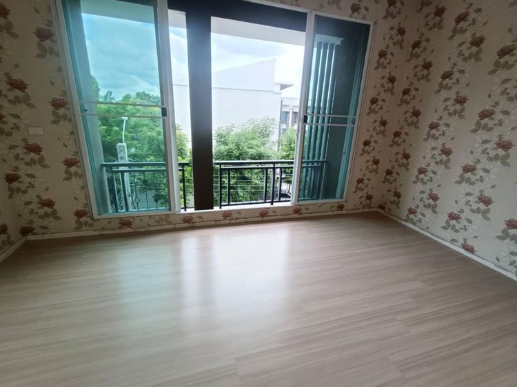 ใช่ 💖 ทาวน์เฮ้าส์ ลาดพร้าว ราคาพิเศษ! 💖 รูปที่ 3