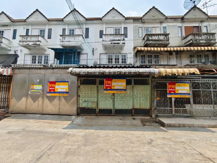 ใช่ 💖 ทาวน์เฮ้าส์ บางขุนเทียน ราคาพิเศษ! 💖