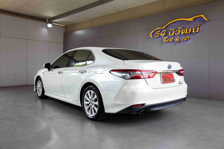Toyota Camry 2020 2.5 HV Premium Sedan ไฮบริด ไม่ติดแก๊ส เกียร์อัตโนมัติ ขาว รูปที่ 4