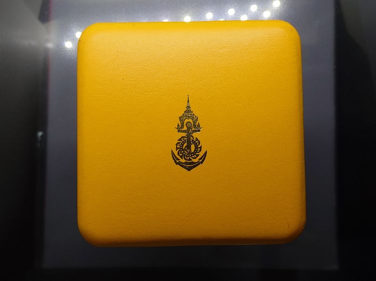 เหรียญ ร.5 เนื้อเงินขัดเงา ที่ระลึกกองทัพเรือ ป้อมพระจุลจอมเกล้า บล็อกกษาปณ์ กองทัพเรือสร้าง พ.ศ.2537 รูปที่ 9