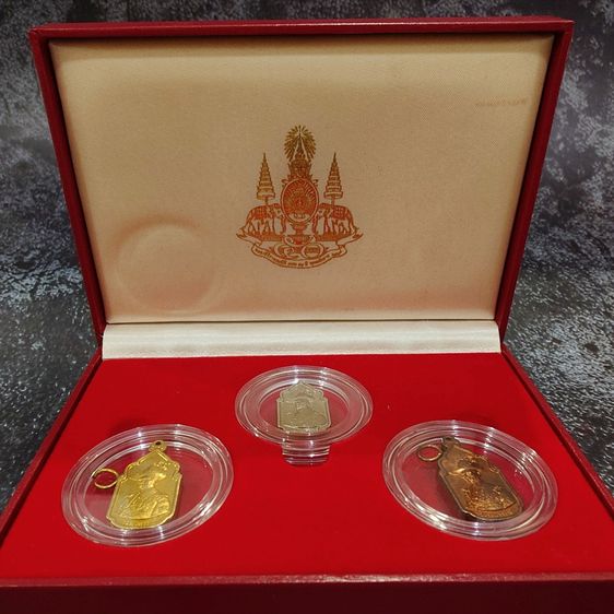 เหรียญนวมหาราช (ชุด 3 เหรียญ เนื้อเงิน ทองเหลือง ทองแดง) เฉลิมพระชนพรรษา 5 รอบ ในหลวง ร9 ปี2530 หายาก พร้อมกล่อง รูปที่ 2