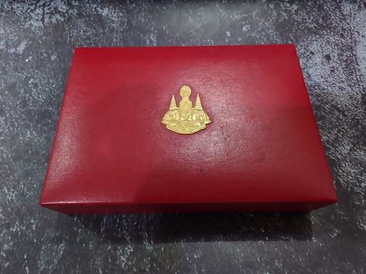 เหรียญนวมหาราช (ชุด 3 เหรียญ เนื้อเงิน ทองเหลือง ทองแดง) เฉลิมพระชนพรรษา 5 รอบ ในหลวง ร9 ปี2530 หายาก พร้อมกล่อง รูปที่ 8