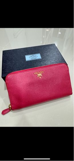 กระเป๋าสตางค์ ผู้หญิง prada แท้ มือสอง