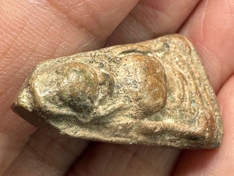 🙏พระผงสุพรรณดำไม่ตัดปีก พิมพ์หน้าแก่🙏พระผงสุพรรณพิมพ์ หน้าหนุ่ม องค์ละ1550 รูปที่ 14