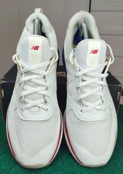 รองเท้า💥New Balance 574💥ของแท้‼️พื้นนิ่ม เบา ไม่อับ สวยๆ สภาพดี💥ไซร์ 43 รูปที่ 6