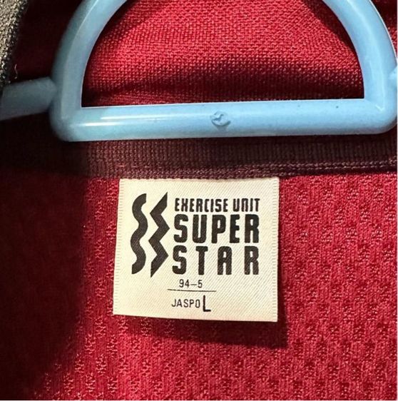 เสื้อวอร์มสีแดง แบรนด์  Mizuno Superstar  รูปที่ 4