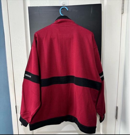 เสื้อวอร์มสีแดง แบรนด์  Mizuno Superstar  รูปที่ 2