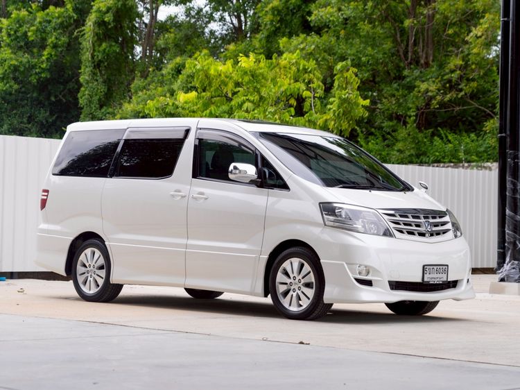 รถ Toyota Alphard 3.0 V6 สี ขาว