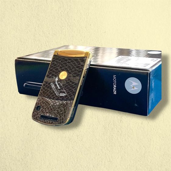 Motorola RAZR² V8 Luxury Edition เครื่องโชว์ สภาพดี อุปกรณ์ครบกล่อง รูปที่ 5