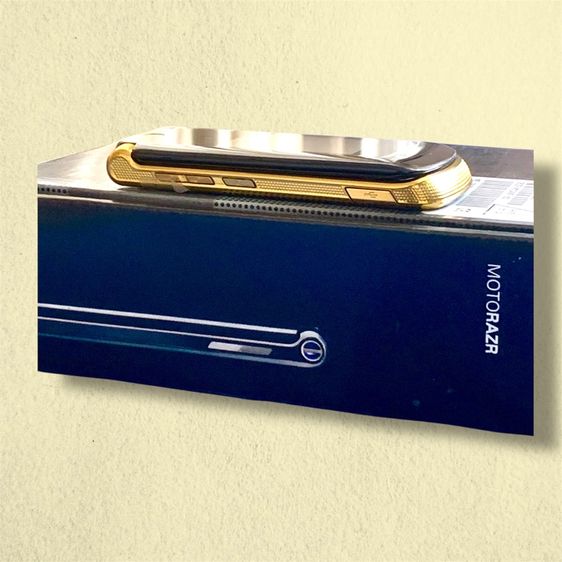 Motorola RAZR² V8 Luxury Edition เครื่องโชว์ สภาพดี อุปกรณ์ครบกล่อง รูปที่ 7