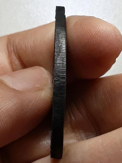 เหรียญหลวงปู่ฝั้น รุ่นแรก ทองแดงรมดำ รูปที่ 3