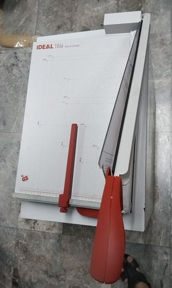 เครื่องตัดกระดาษ ระบบมือโยกแบบตั้งโต๊ะ ยี่ห้อ IDEAL รุ่น 1046 จากเยอรมัน รูปที่ 6