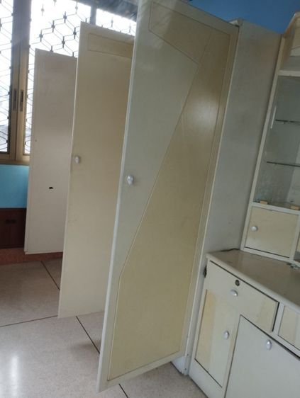 ขายตู้เสื้อผ้า โต๊ะเครื่องแป้ง สภาพดี รูปที่ 11