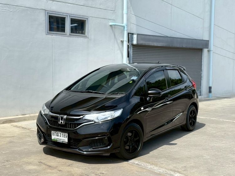 รถ Honda Jazz 1.5 S i-VTEC สี ดำ