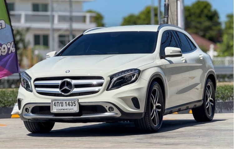 Mercedes-Benz GLA-Class 2014 GLA200 Utility-car เบนซิน ไม่ติดแก๊ส เกียร์อัตโนมัติ ขาว รูปที่ 3
