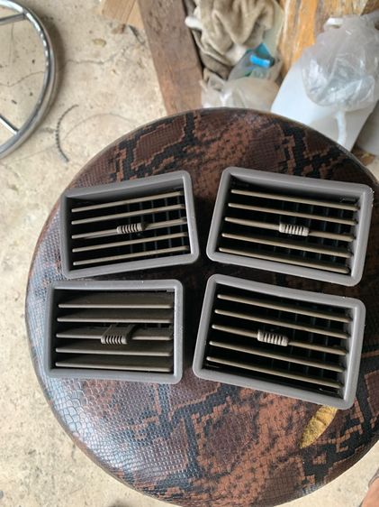 ช่องปรับแอร์ อีซูซุ มังกรทอง ช่องเต็ม4ช่องครบชุด มังกรทองปี95-ต้นปี97