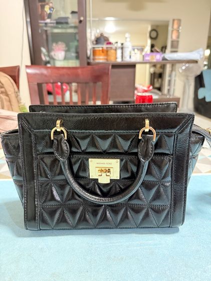 กระเป๋า Michael Kors 