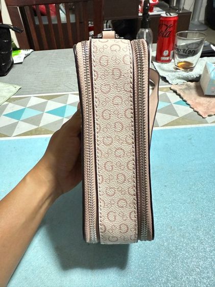 กระเป๋า Guess รูปที่ 6