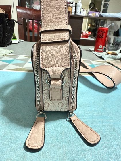กระเป๋า Guess รูปที่ 4