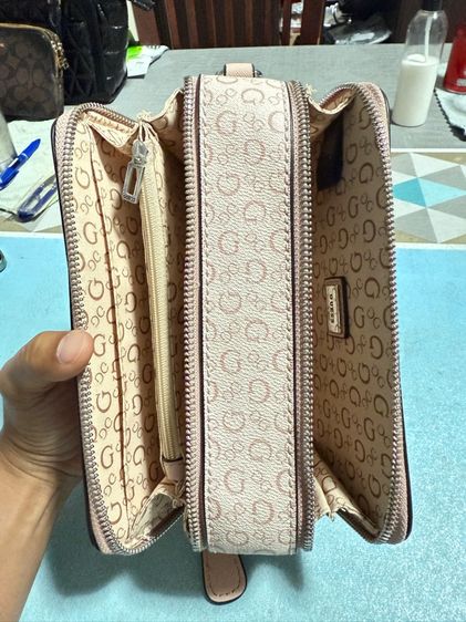 กระเป๋า Guess รูปที่ 9