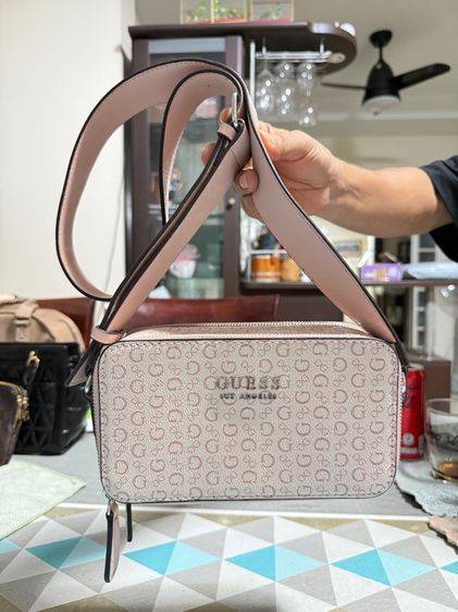 กระเป๋า Guess รูปที่ 8