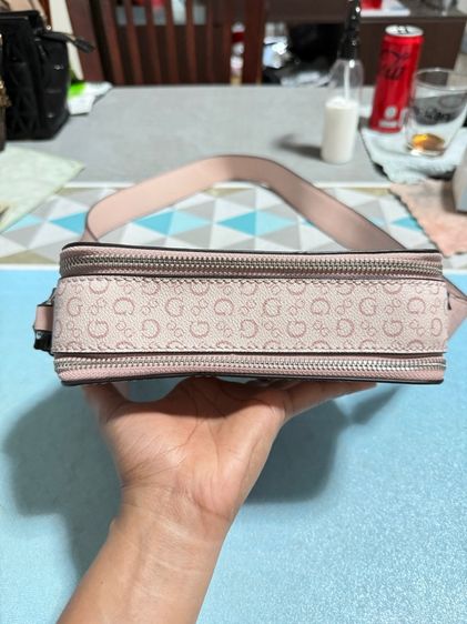 กระเป๋า Guess รูปที่ 7