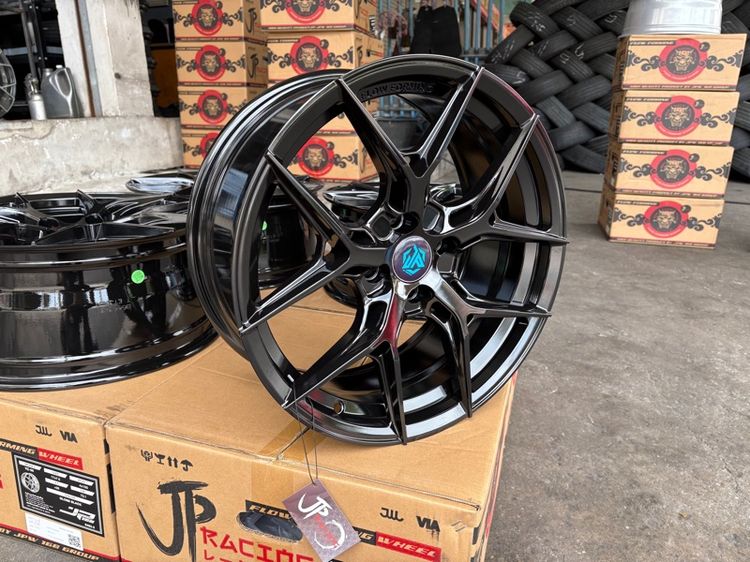 ล้อแม็กมือ1 ขอบ17 ก้านY 4รู100 กว้าง7.5 ออฟ35 สีดำเงา ล้อเบา FLOW FORMING งานJP งานสวยมากๆ รูปที่ 6