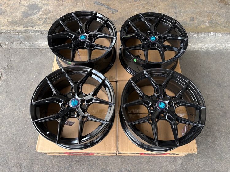 17" ล้อแม็กมือ1 ขอบ17 ก้านY 4รู100 กว้าง7.5 ออฟ35 สีดำเงา ล้อเบา FLOW FORMING งานJP งานสวยมากๆ
