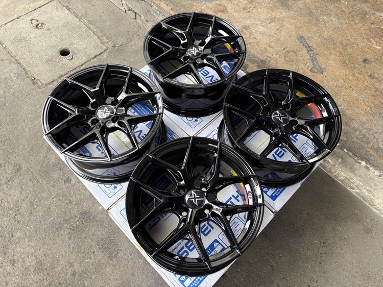 ล้อแม็กมือ1 ขอบ15 FX15 4รู100 กว้าง7 ออฟ35 สีดำเงา ล้อเบา FLOW FORMING งานSEVENFIFTH งานสวยมากๆ รูปที่ 2