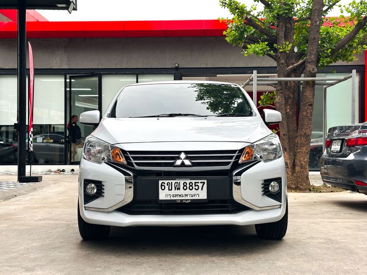 Mitsubishi Attrage 2022 1.2 GLX Sedan เบนซิน ไม่ติดแก๊ส เกียร์อัตโนมัติ ขาว รูปที่ 2
