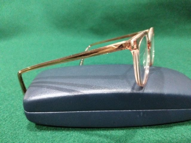 กรอบแว่นตาแท้แบรนด์ Kylie Minogue รุ่น Enjoy your self รหัส 32856873 ขนาด 49-15-135มม.สีน้ำตาลอมชมพูเป็นกรอบแว่นตาแฟชั่นจากนักร้องออสเตรเลีย รูปที่ 6