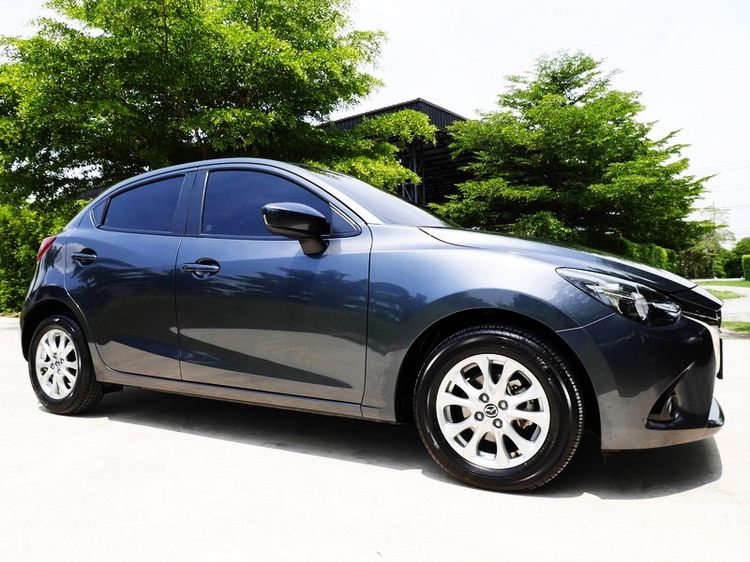 Mazda Mazda 2 2016 1.3 Sports High Connect Sedan เบนซิน ไม่ติดแก๊ส เกียร์อัตโนมัติ เทา รูปที่ 2
